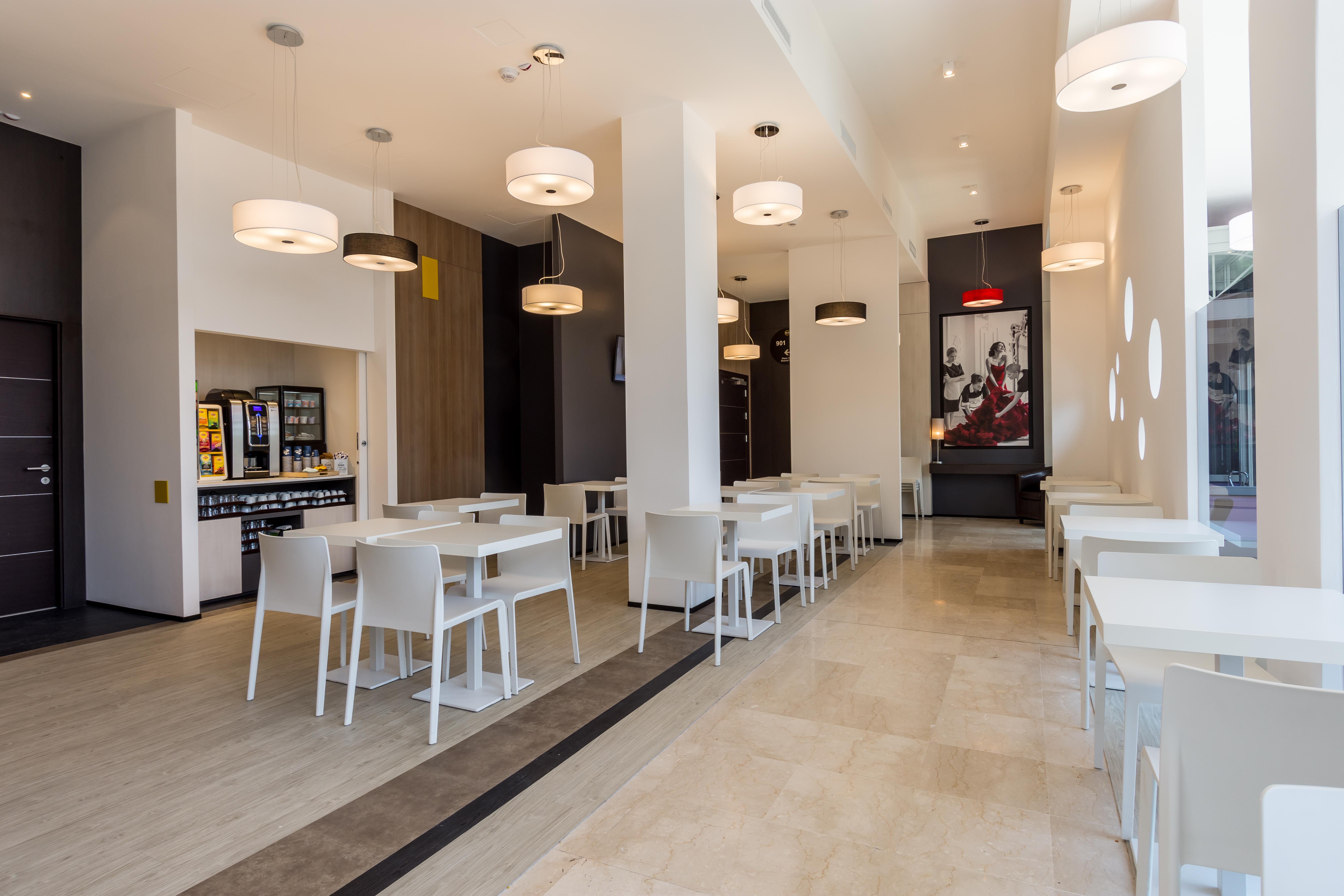 B&B Hotel Savona Exterior foto