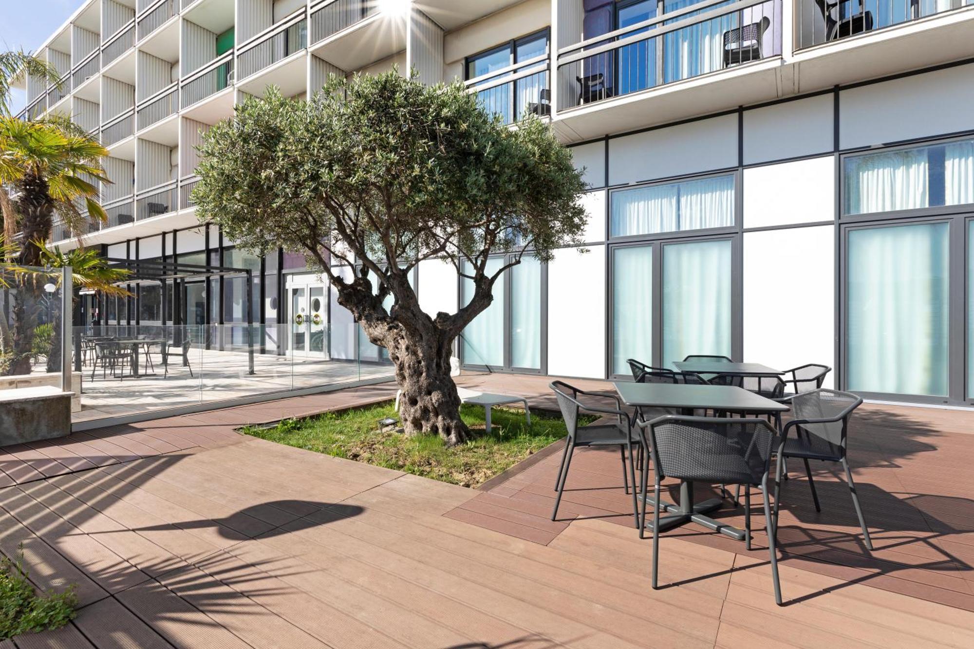 B&B Hotel Savona Exterior foto