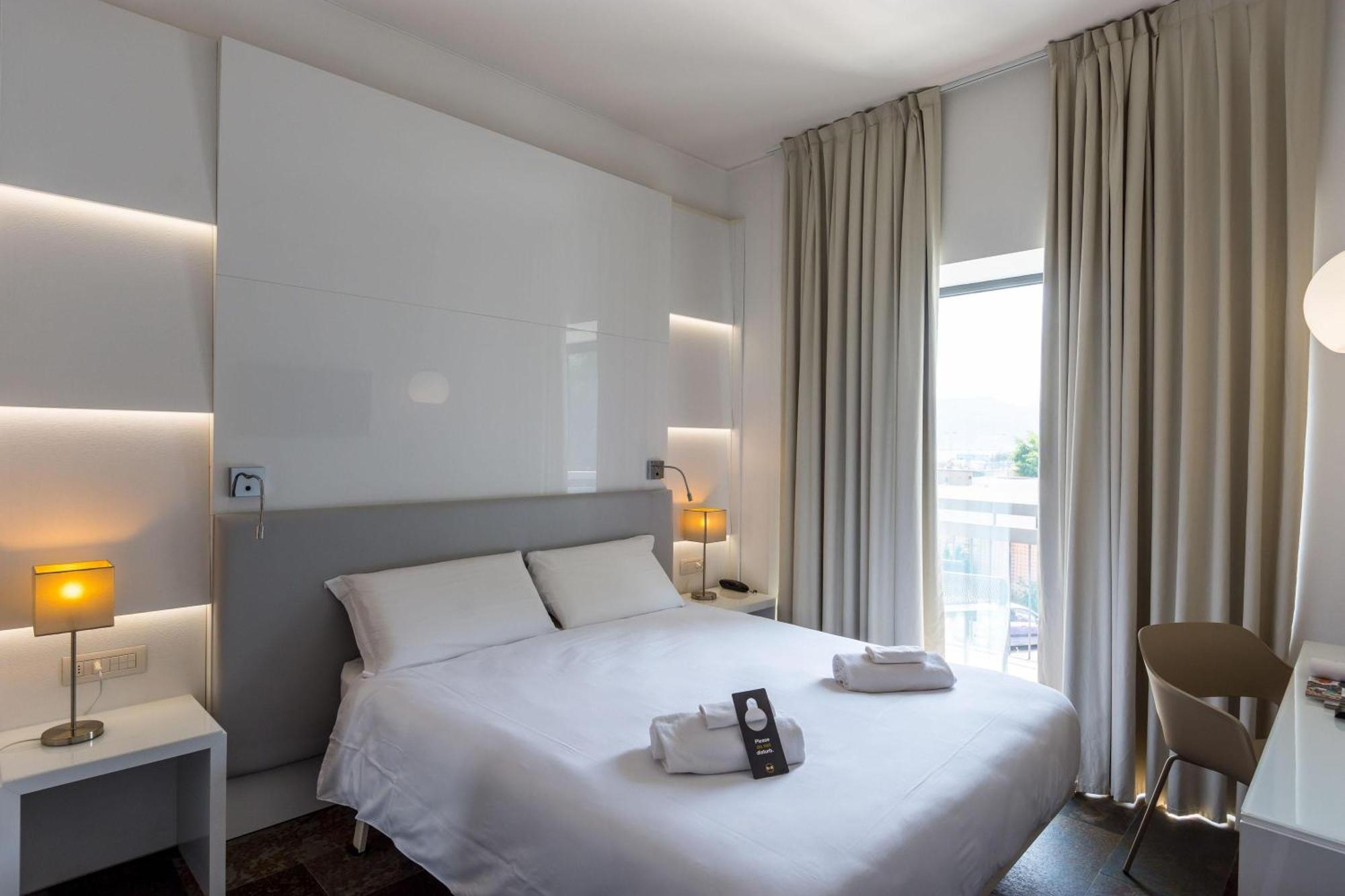 B&B Hotel Savona Exterior foto